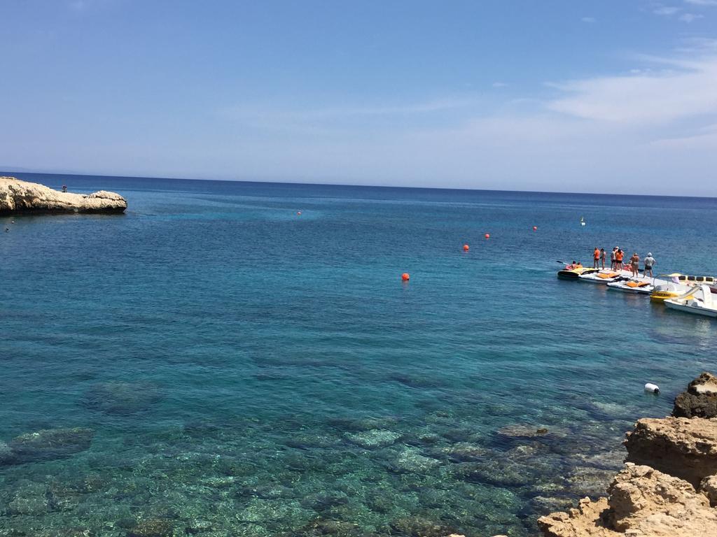 Sol Y Mar Malama Villa Paralimni Exterior foto